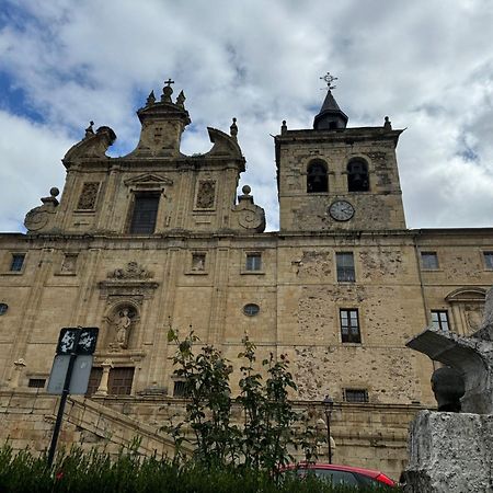 Casa Sapita Villa Villafranca Del Bierzo Exterior photo